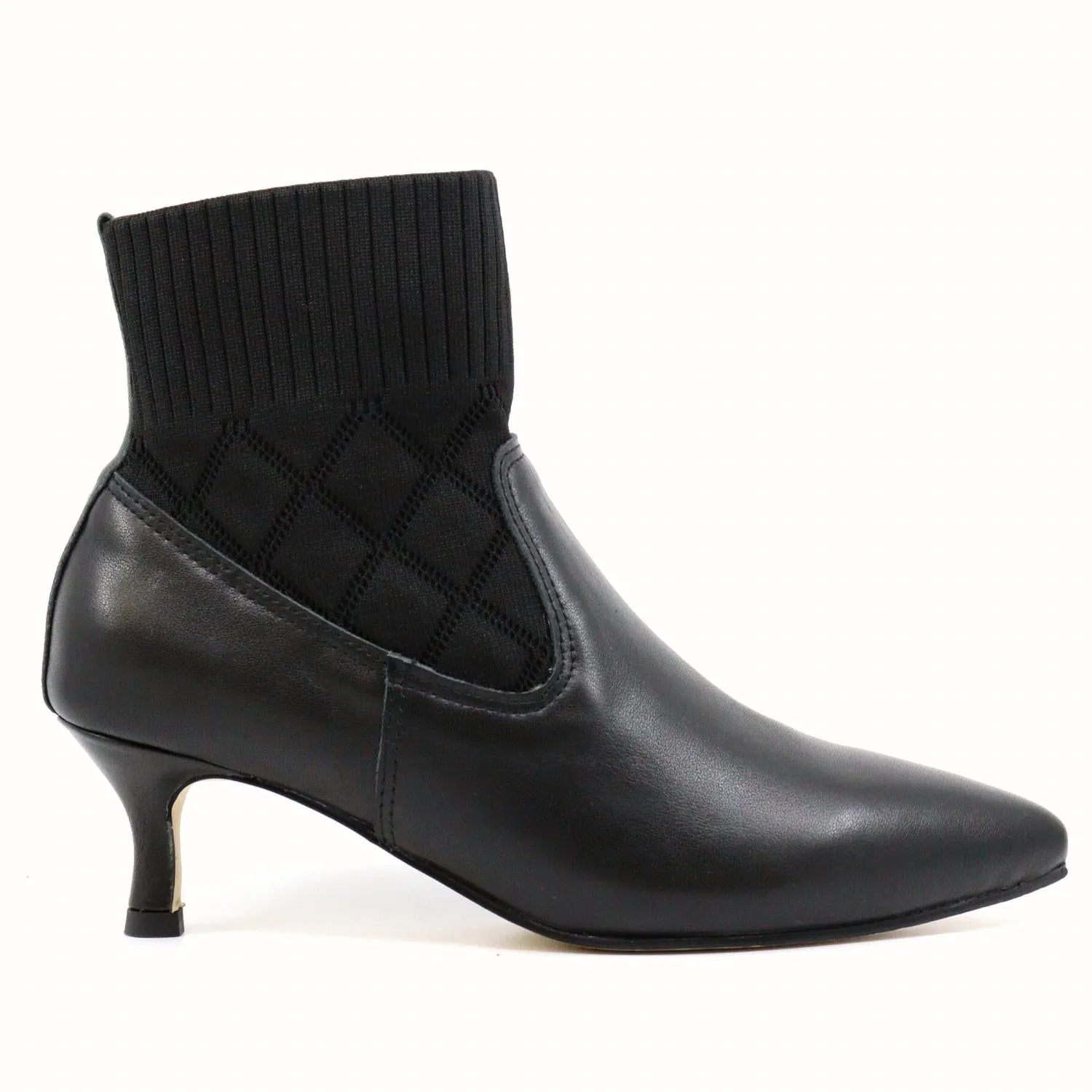 All Black - WOMEN ANKLE SOCK KITTEN HEEL