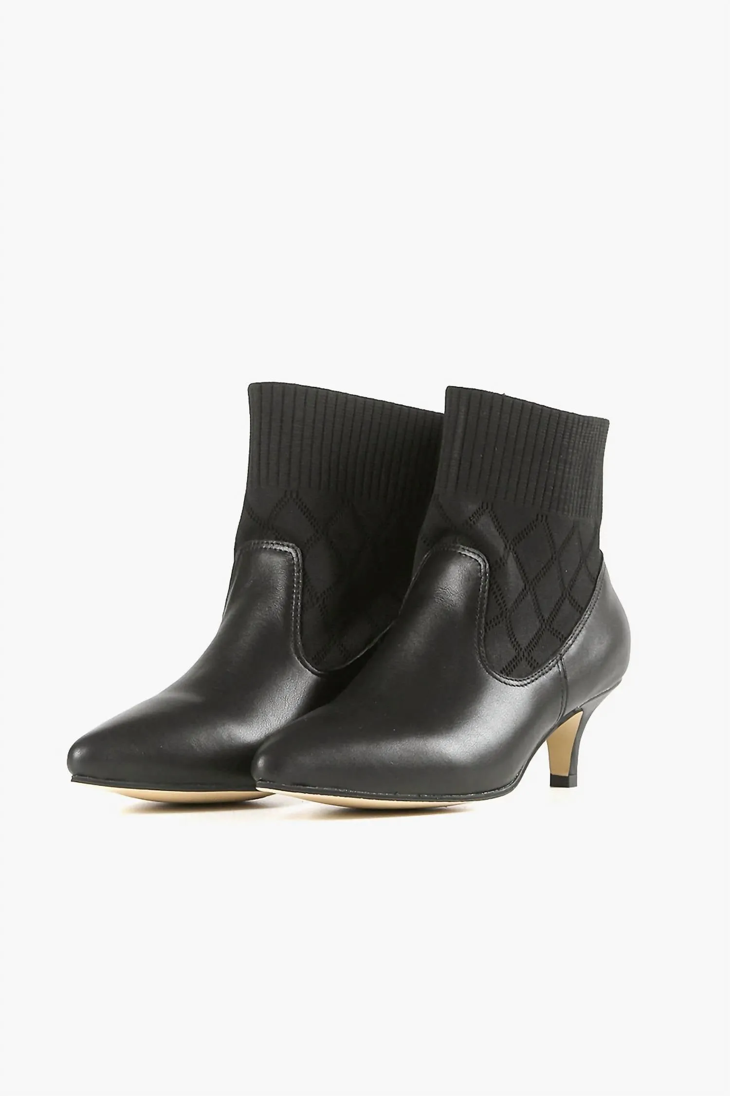 All Black - WOMEN ANKLE SOCK KITTEN HEEL