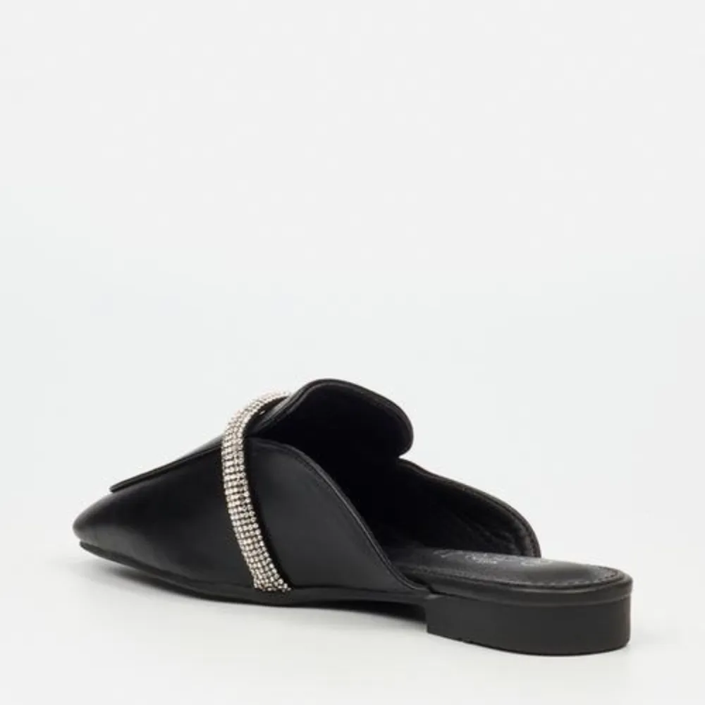 Jipsy 7 - Black Slip on Mules