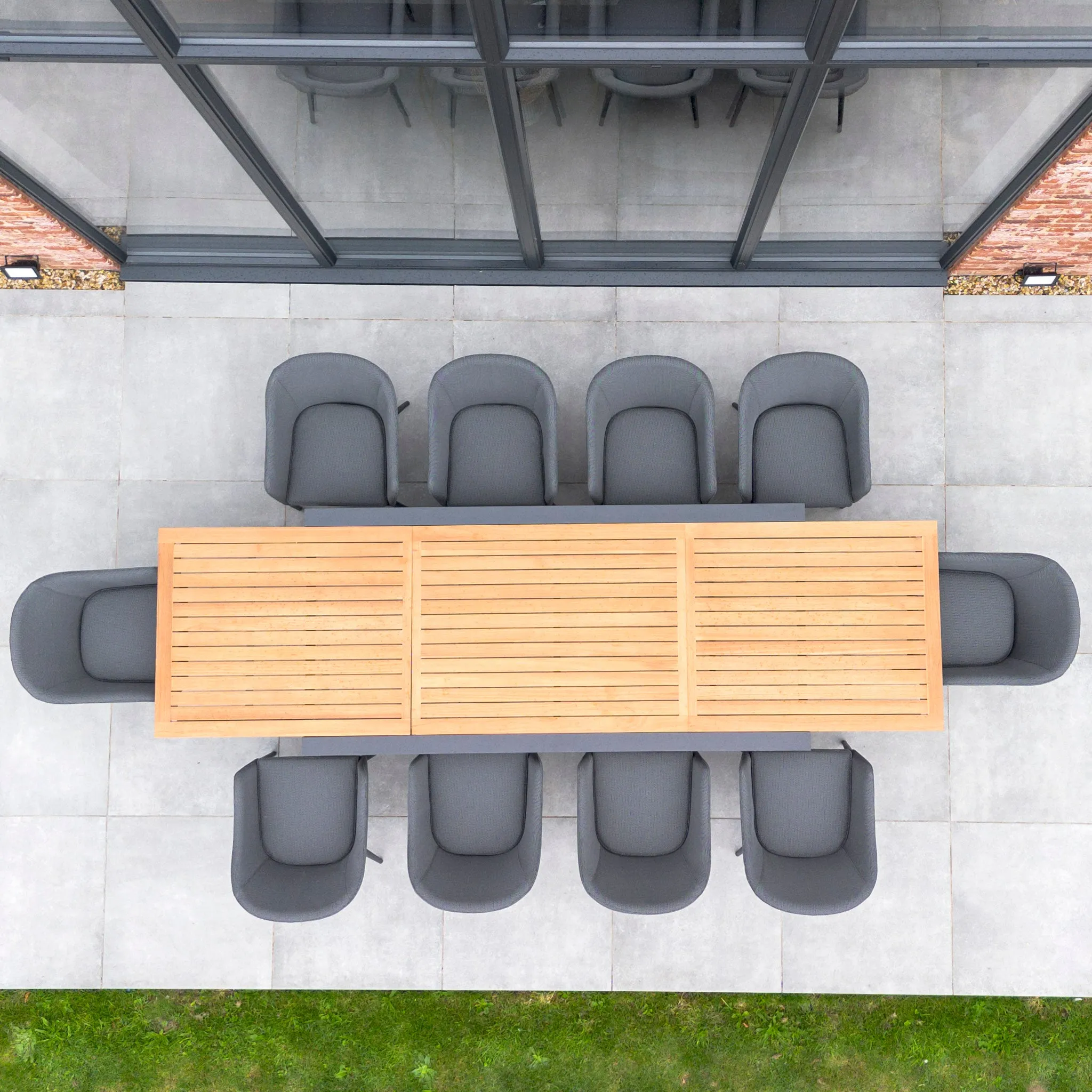 Luna 10 Seat Outdoor Fabric Extending Teak Dining Set in Grey
