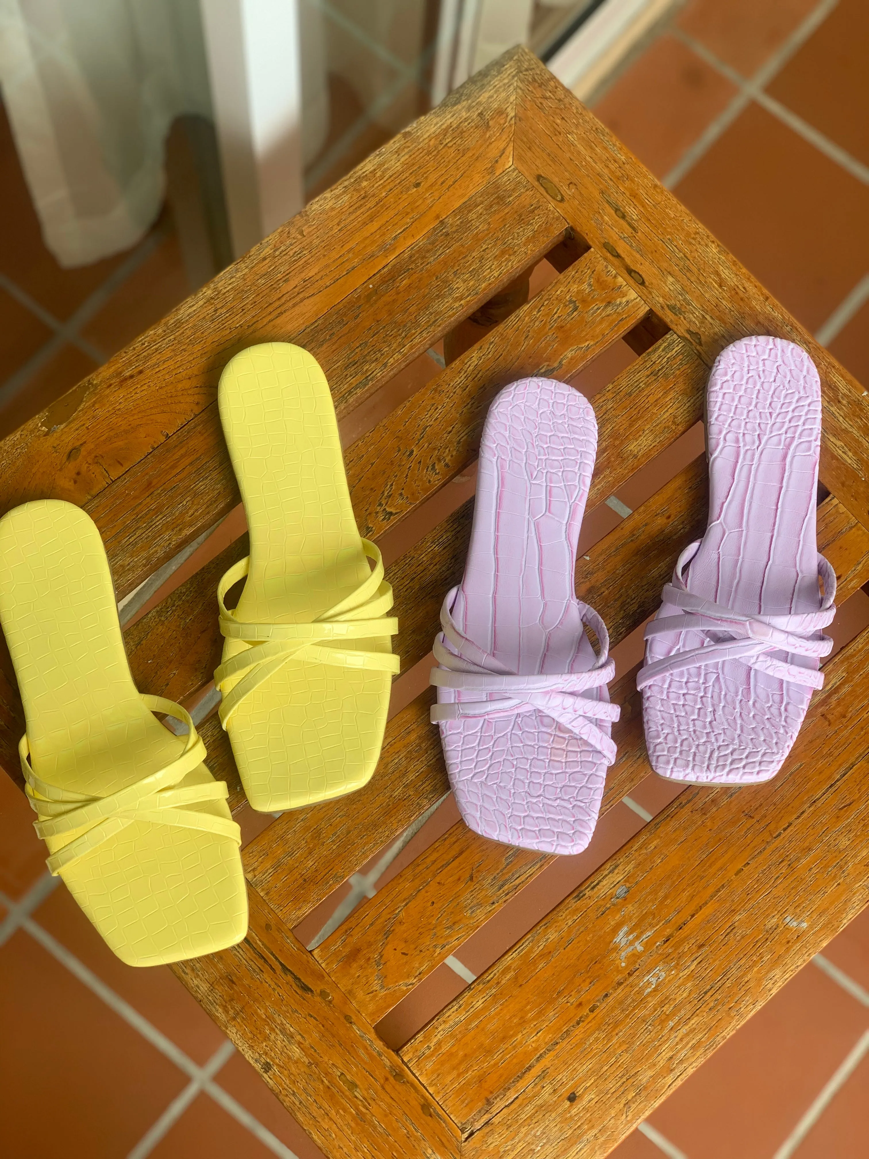 Provence Lilac Strappy Sliders