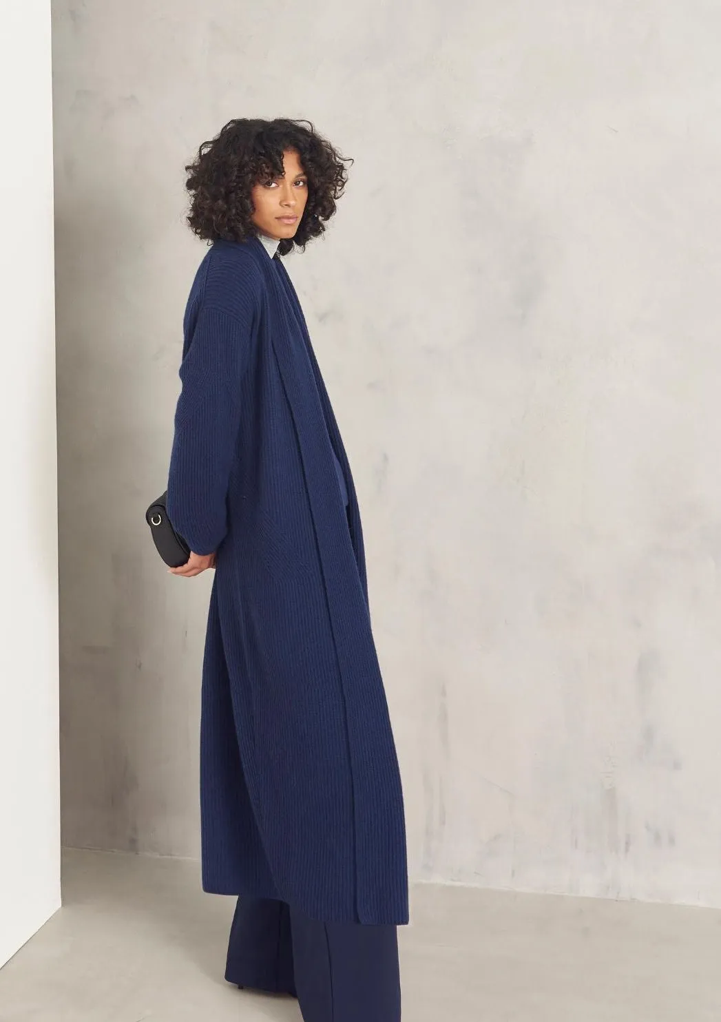 Ribbed Cashmere Coatigan in Midnight Blue