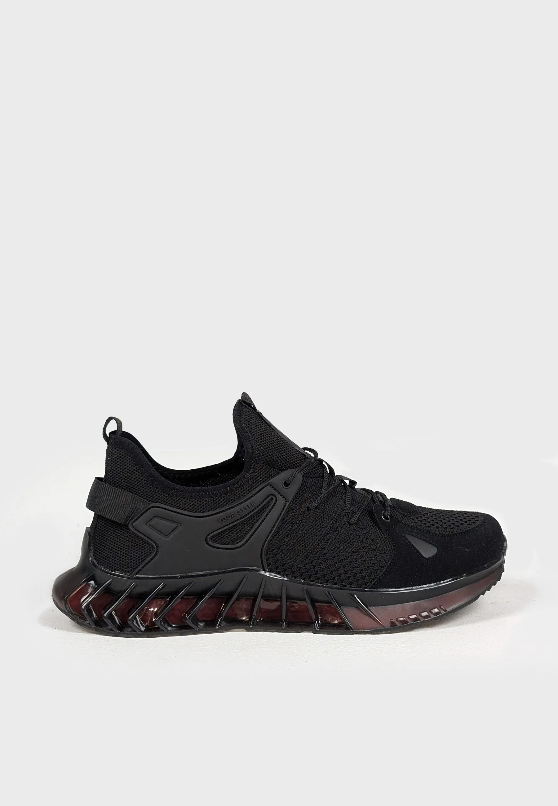 Rowlett Black Trainers
